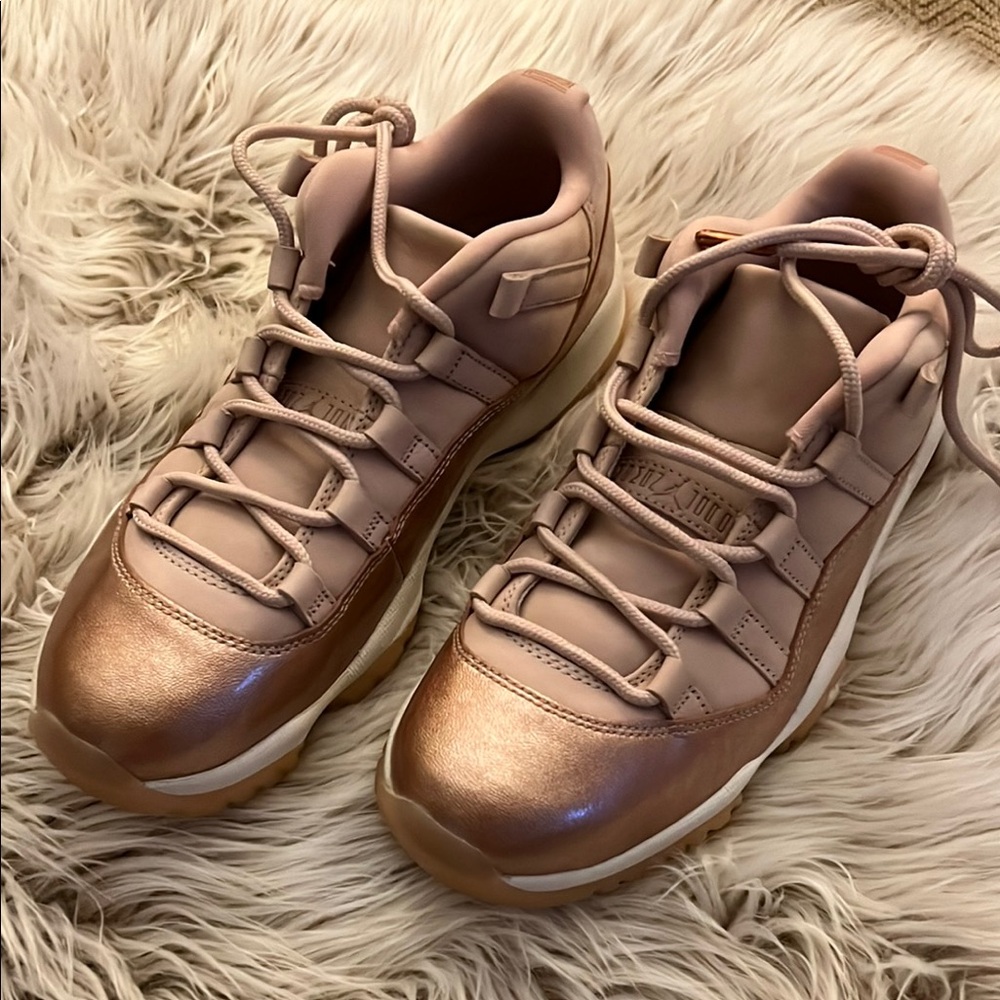 Jordan Pink Sneakers Sleek Modern Design